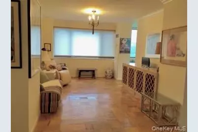 27110 Grand Central Parkway #2E, Floral Park, NY 11005 - Photo 3