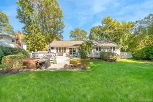 48 Glenwood Dr, Hauppauge, NY 11788 - Photo 33