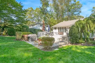 48 Glenwood Dr, Hauppauge, NY 11788 - Photo 35