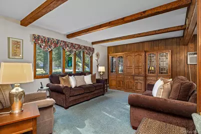 32 Ravenwood Drive, Kings Park, NY 11754 - Photo 3