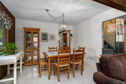 32 Ravenwood Drive, Kings Park, NY 11754 - Photo 11