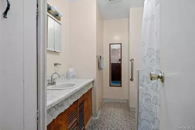 32 Ravenwood Drive, Kings Park, NY 11754 - Photo 15