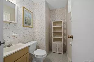 32 Ravenwood Dr, Kings Park, NY 11754 - Photo 13