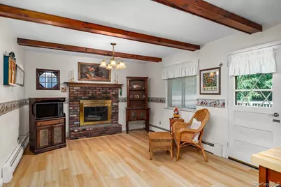 32 Ravenwood Drive, Kings Park, NY 11754 - Photo 9