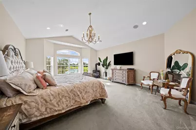 77 Hamlet Drive, Mount Sinai, NY 11766 - Photo 21