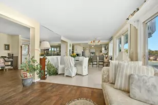 136 Connetquot Dr, Oakdale, NY 11769 - Photo 7