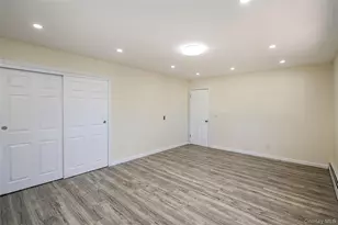 1 Deer Lake Dr, North Babylon, NY 11703 - Photo 27