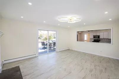 1 Deer Lake Drive, North Babylon, NY 11703 - Photo 17