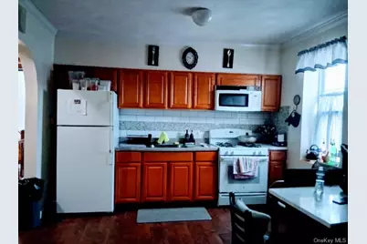 11734 Sutphin Boulevard, Jamaica, NY 11434 - Photo 7