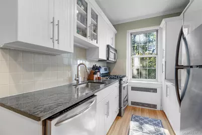 21 N Chatsworth Avenue #4N, Larchmont, NY 10538 - Photo 11