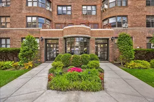 98-120 Queens Blvd, Rego Park, NY 11374 - Photo 5