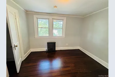 19 Ellwood Street, Glen Cove, NY 11542 - Photo 15