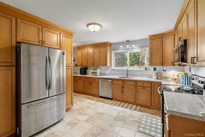 34 Houtman Drive, Walden, NY 12586 - Photo 3