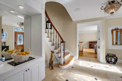 29 Pine Hill Road, Great Neck, NY 11020 - Photo 5