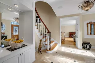 29 Pine Hill Rd, Great Neck, NY 11020 - Photo 5