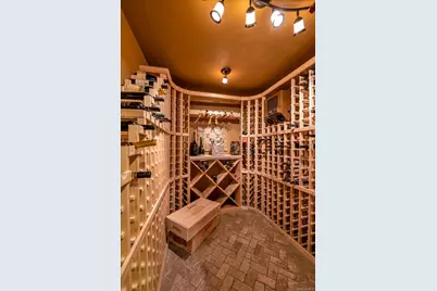 29 Pine Hill Road, Great Neck, NY 11020 - Photo 33