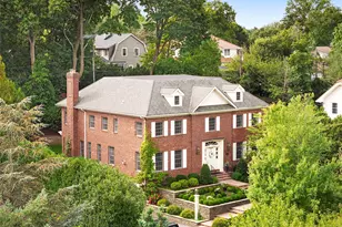 1270 Plandome Rd, Manhasset, NY 11030 - Photo 21