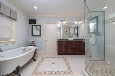 1750 Laurel Lake Drive, Mattituck, NY 11952 - Photo 21