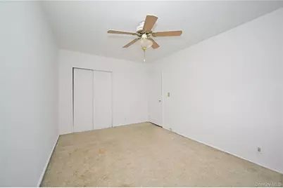 245-12 62 Avenue #G/3 Lower, Douglaston, NY 11362 - Photo 13