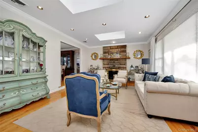 209 Brompton Road, Garden City, NY 11530 - Photo 21