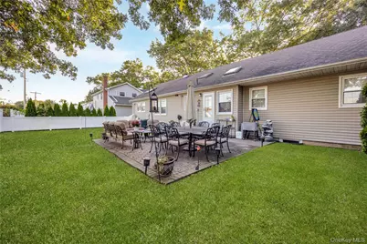 209 Brompton Road, Garden City, NY 11530 - Photo 13