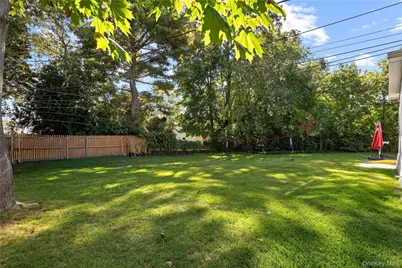 38 Oxford Road, Old Bethpage, NY 11804 - Photo 23