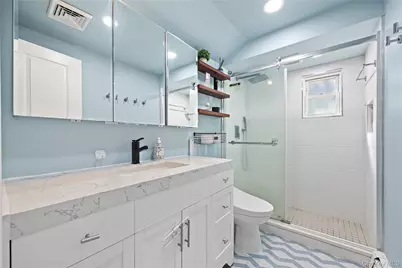 38 Oxford Road, Old Bethpage, NY 11804 - Photo 21