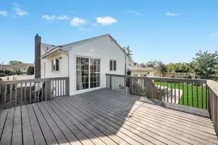 2566 Hyacinth St, Westbury, NY 11590 - Photo 9