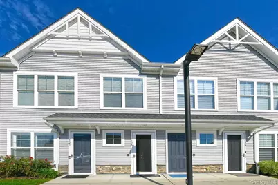 123 Emanuel Way, East Meadow, NY 11554 - Photo 5