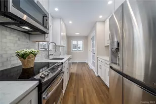 485 Farm Ranch Rd W, Bethpage, NY 11714 - Photo 11