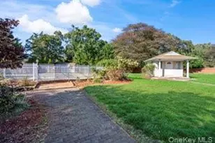 68 E Bayberry Rd, Islip, NY 11751 - Photo 23