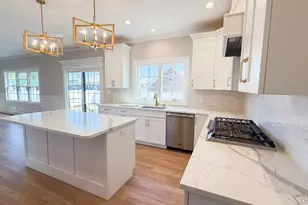 214 N Cedar St, Massapequa, NY 11758 - Photo 9
