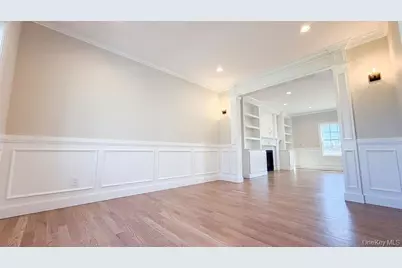 214 N Cedar Street, Massapequa, NY 11758 - Photo 11