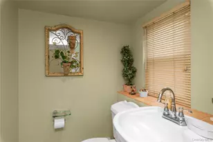 2845 Whaleneck Dr, Merrick, NY 11566 - Photo 11