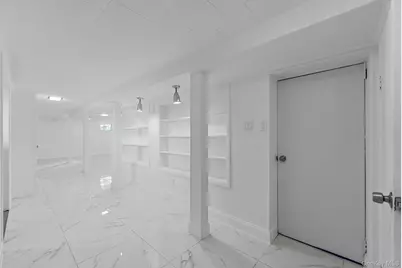 18918 Tioga Dr, Saint Albans, NY 11412 - Photo 23