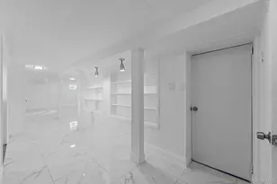 189-18 Tioga Dr, Saint Albans, NY 11412 - Photo 23