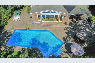 14 Vega Drive, Shoreham, NY 11786 - Photo 39