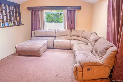 11 Blazer Drive, Islandia, NY 11749 - Photo 7