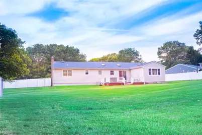 11 Blazer Drive, Islandia, NY 11749 - Photo 15