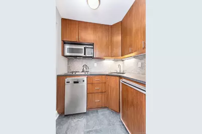 348 East 89th Street #7E, New York, NY 10128 - Photo 5