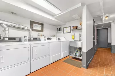 348 East 89th Street #7E, New York, NY 10128 - Photo 7