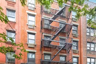 348 E 89th St, New York, NY 10128 - Photo 9