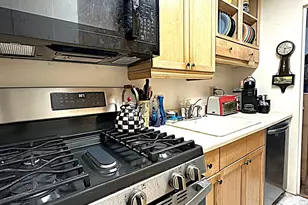 1085 Warburton Ave, Yonkers, NY 10701 - Photo 5