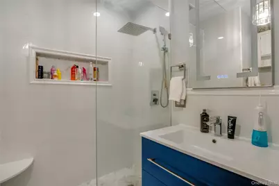 290 E Sidney Avenue, Mount Vernon, NY 10553 - Photo 11