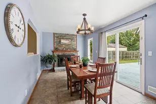 10 Riverdale Ave, Oakdale, NY 11769 - Photo 9