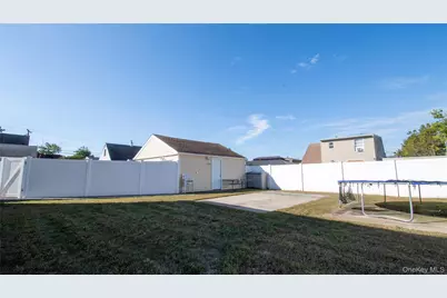 2810 1st Place, Baldwin, NY 11510 - Photo 19