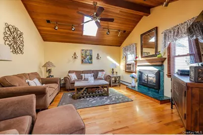 23 Arthur Avenue, Bethpage, NY 11714 - Photo 7