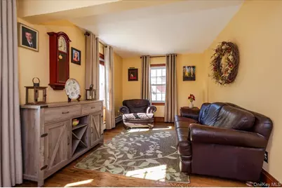 23 Arthur Avenue, Bethpage, NY 11714 - Photo 3