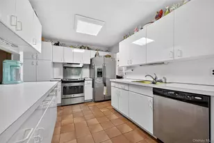 51 Oak Hill Dr, Oyster Bay, NY 11771 - Photo 7