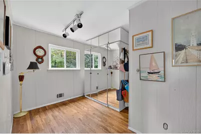 51 Oak Hill Drive, Oyster Bay, NY 11771 - Photo 13